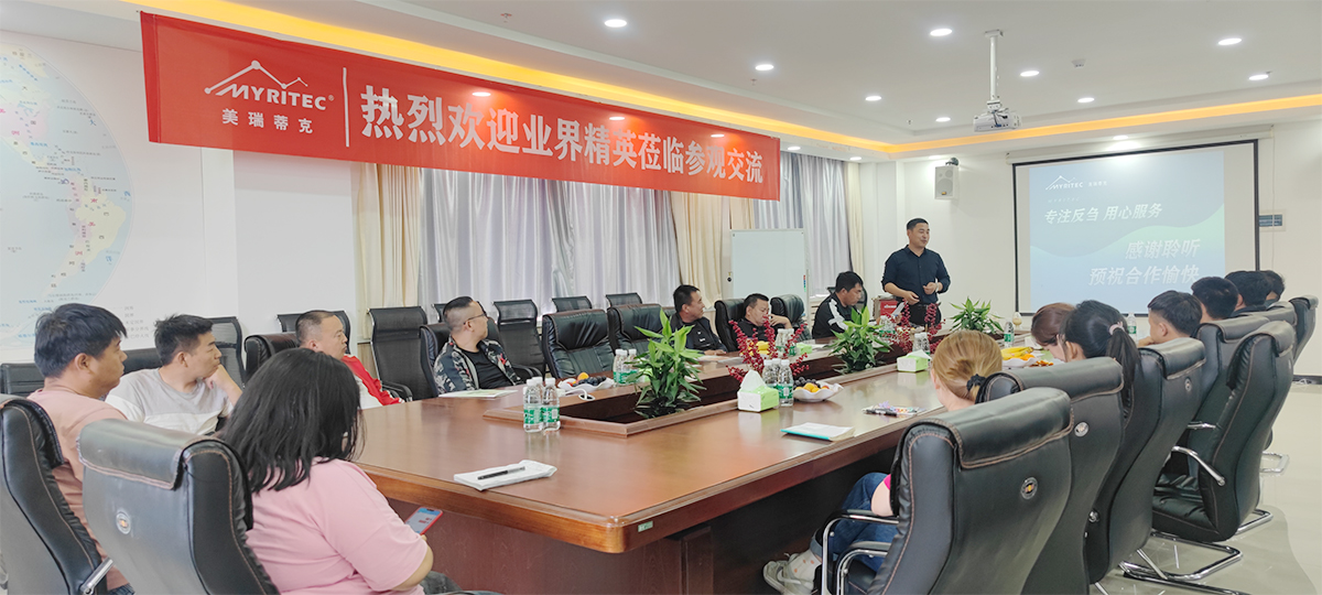 打铁必须自身硬 无须费力客自来